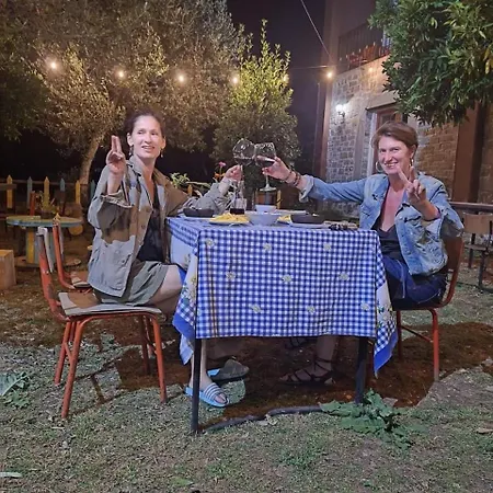 Shuaipaj 招待所 3*